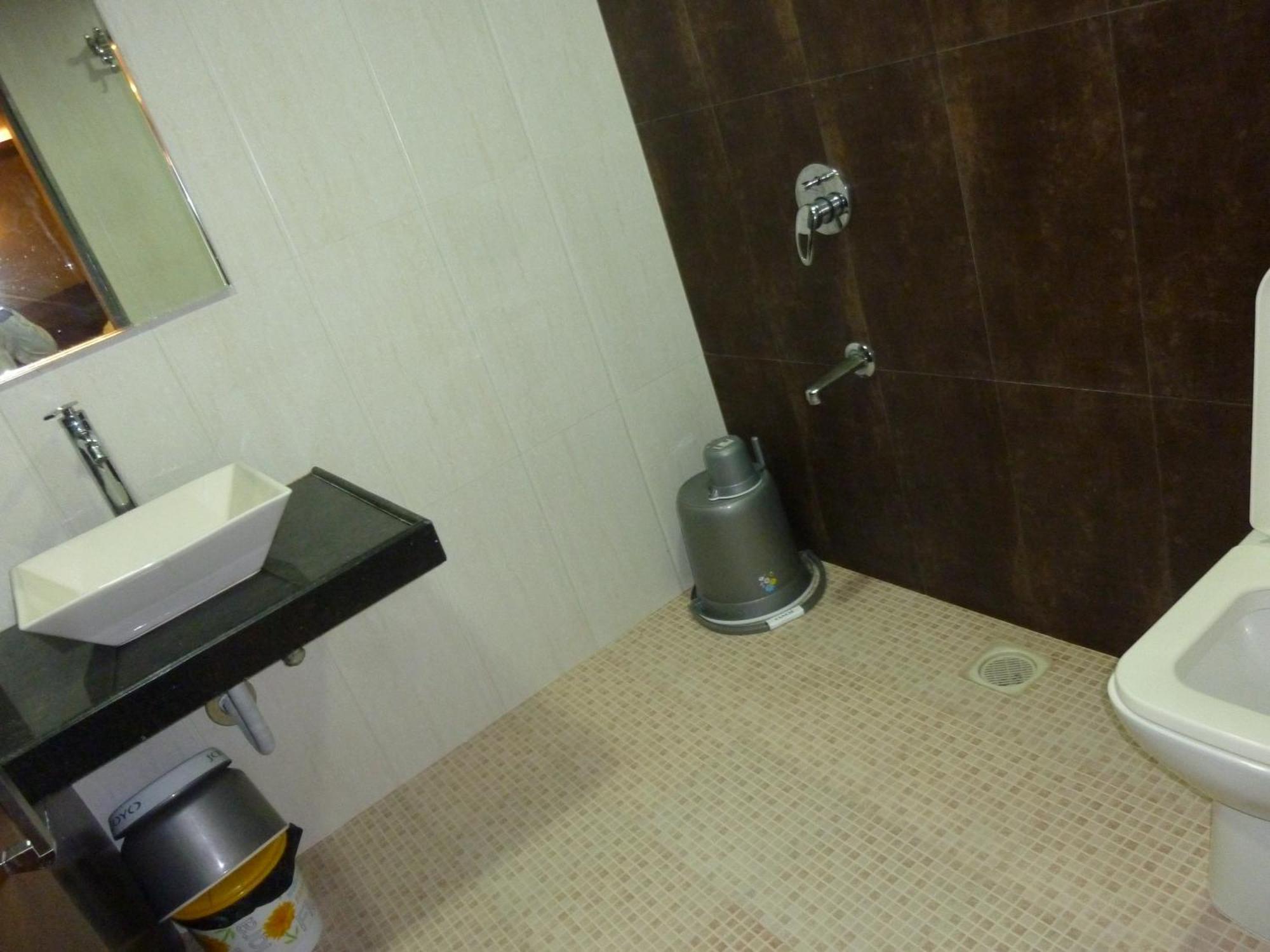 Hotel Regal Palace Мумбаї Номер фото