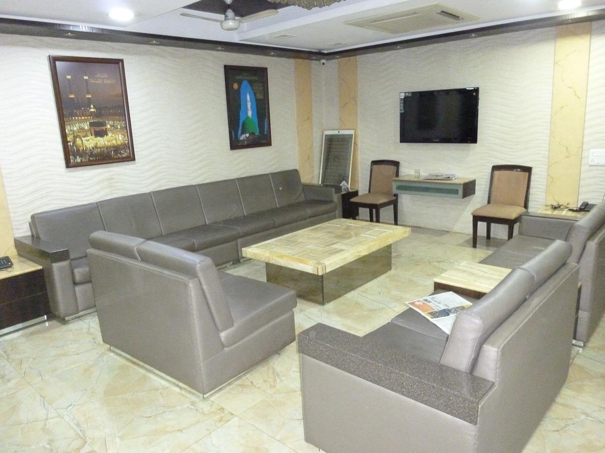 Hotel Regal Palace Мумбаї Екстер'єр фото
