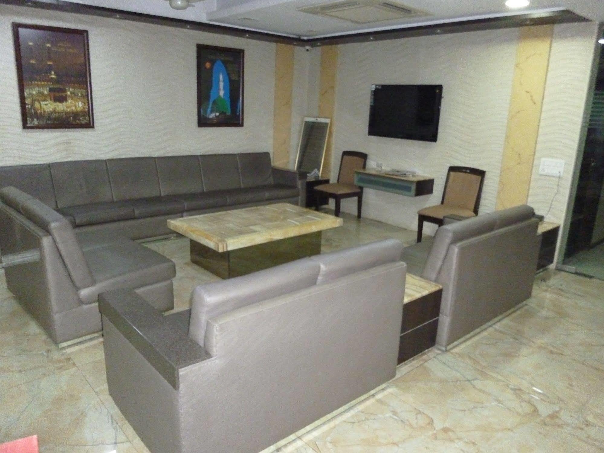 Hotel Regal Palace Мумбаї Екстер'єр фото